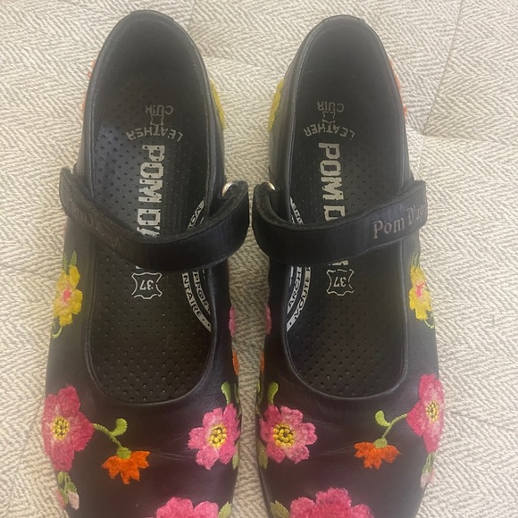 Pom d'Api EUC Embroidered Black Leather Mary Jane Strap - Picture 7 of 12
